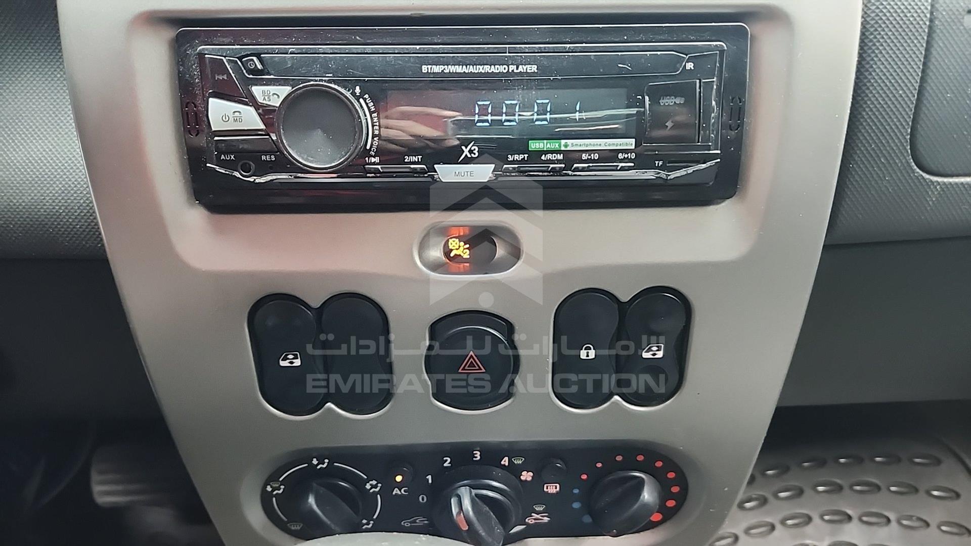 2015 RENAULT DUSTER VIN: VF1HSRCA3FA510706