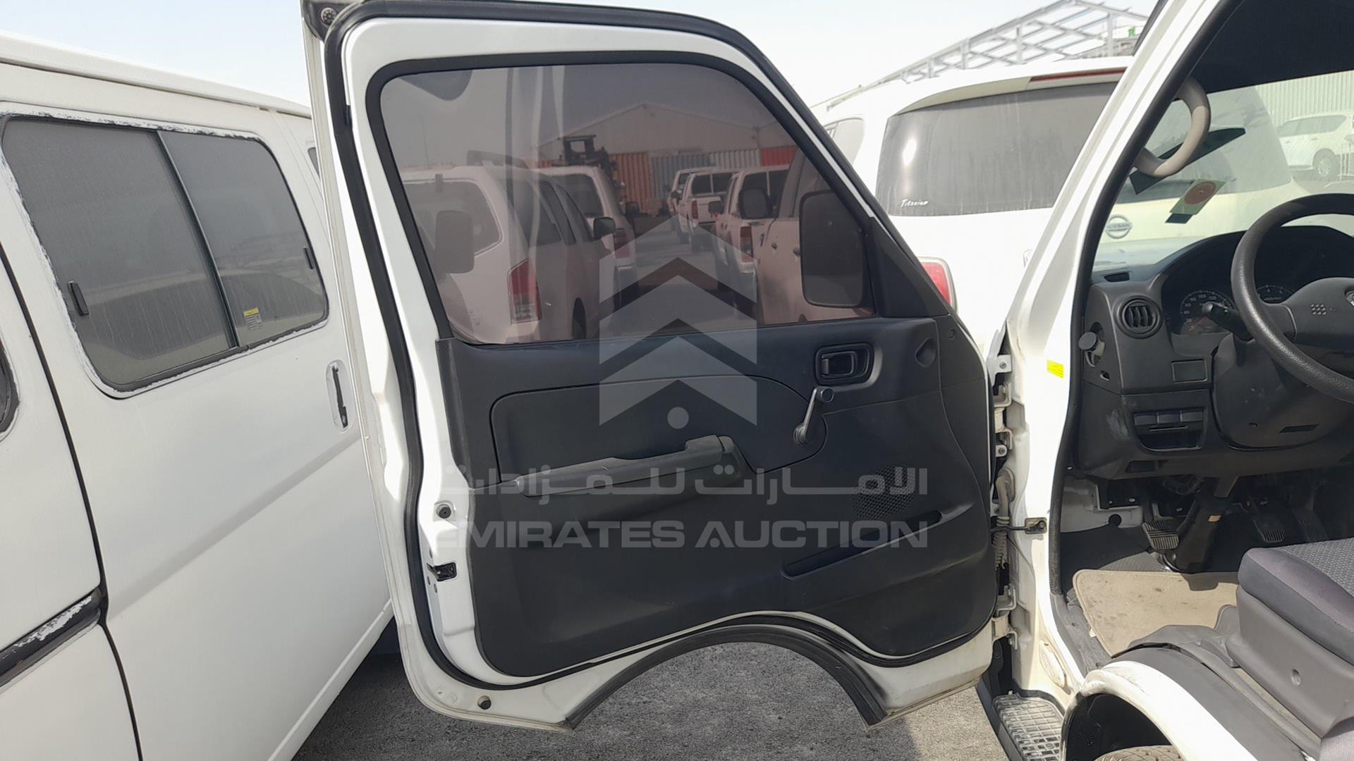 2008 NISSAN URVAN VIN: JN6AE54S88X005607