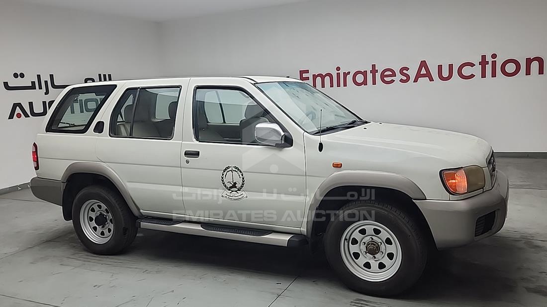 نيسان باث فايندر 2002 — الزاوية الأمامية اليمنى — صورة 9