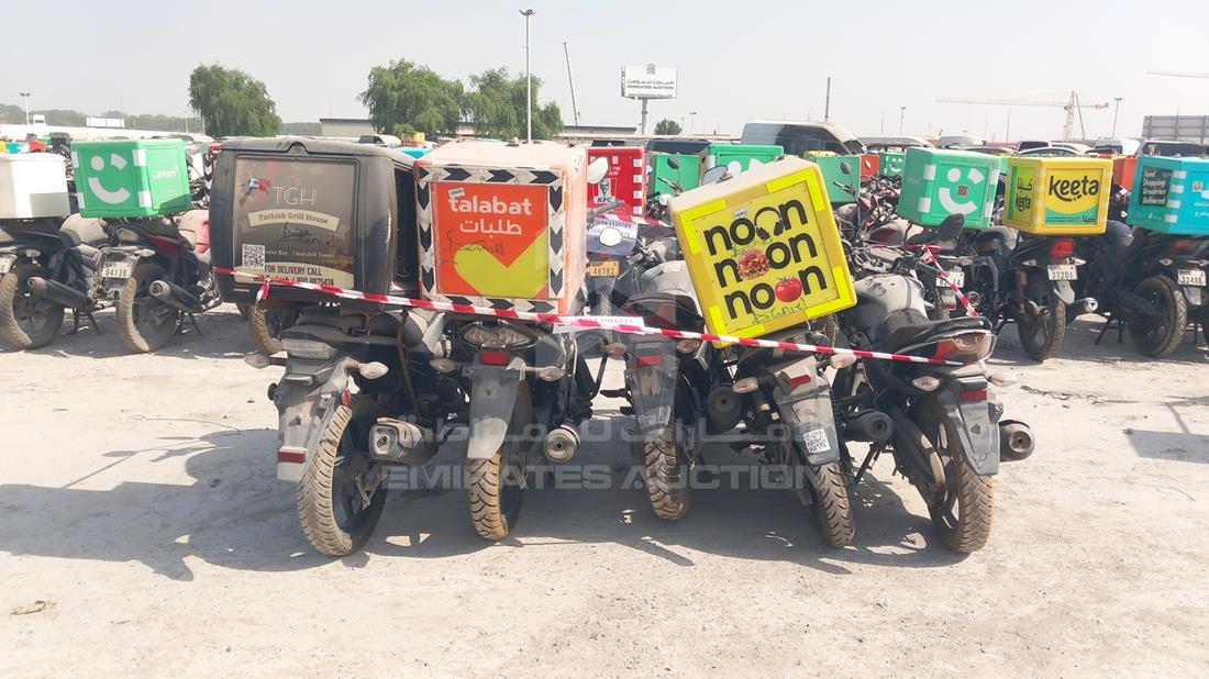 5 Motorbikes — Rear View — Photo 9