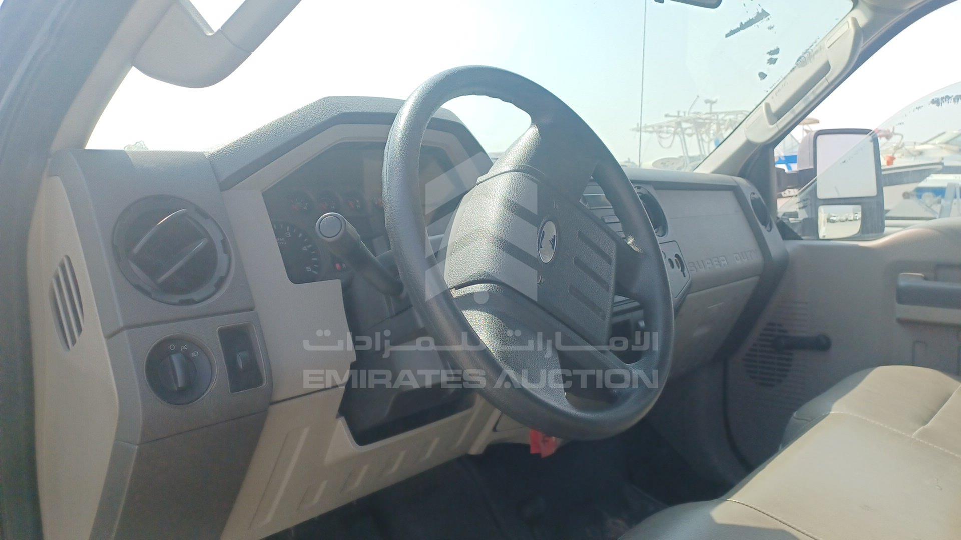 2008 FORD F 350 VIN: 1FDWF35R48EA80415