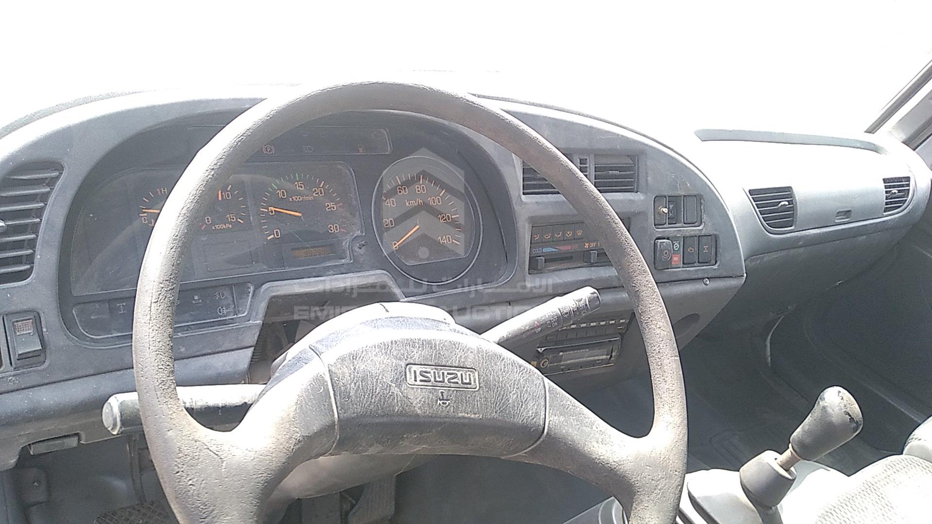 2013 ISUZU FVR VIN: LWLYXZDK2DL004197