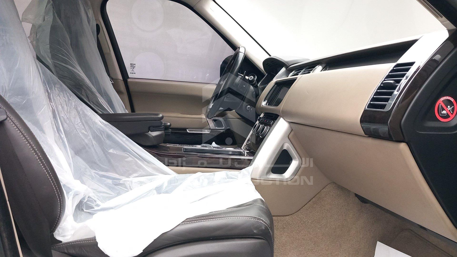 2015 RANGE ROVER VOGUE VIN: SALGA2EF3FA225173
