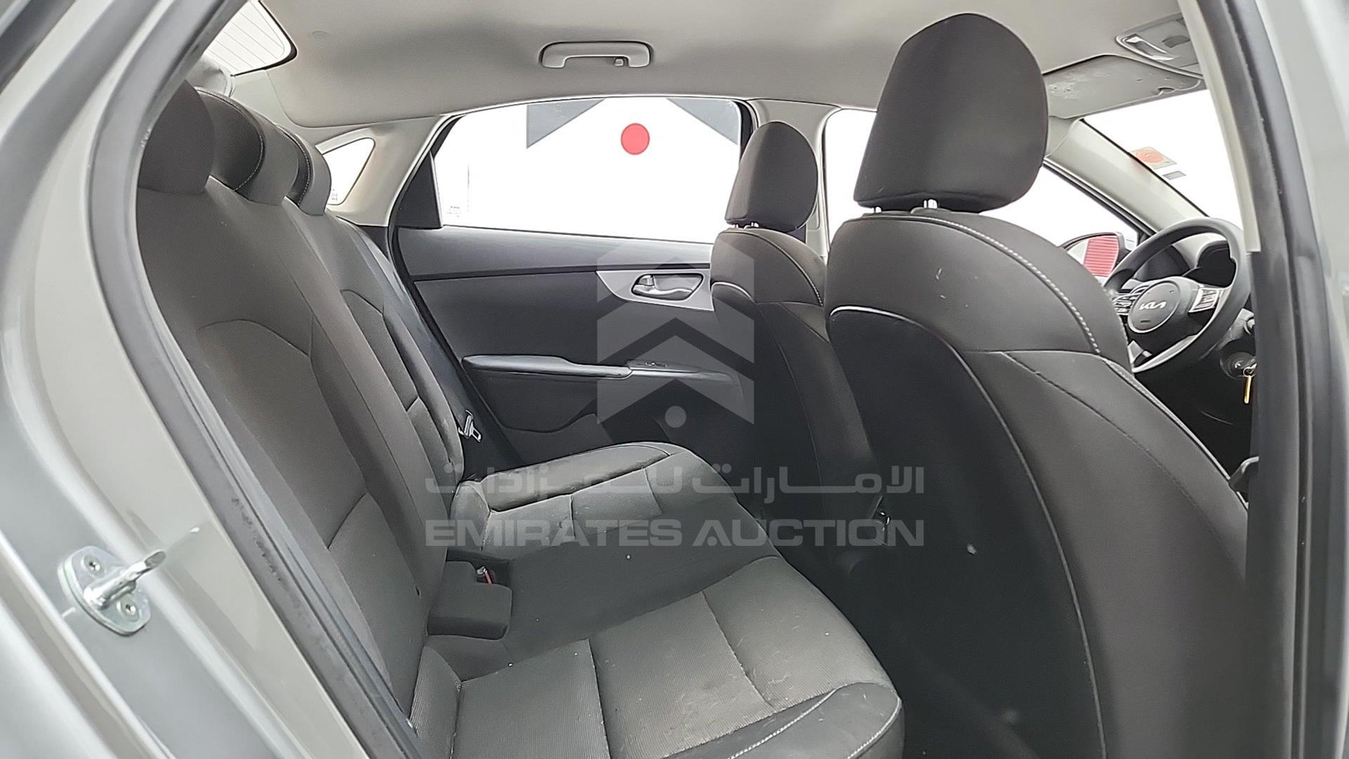 2022 KIA CERATO VIN: KNAF24164N5937357
