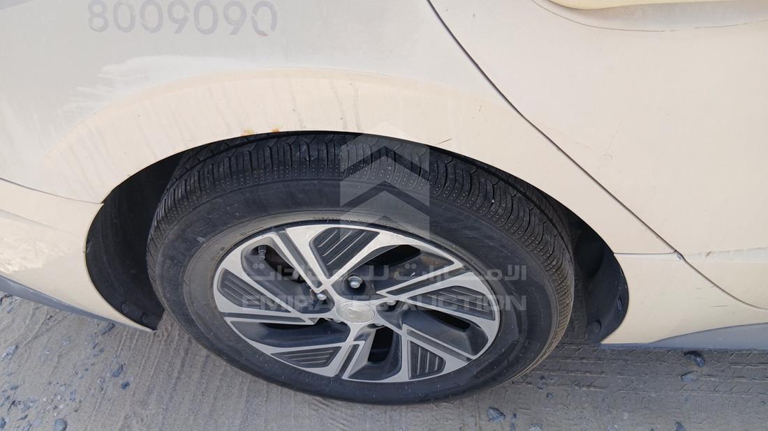 2021 Hyundai Sonata Hybrid — Rear Right Tyre — Photo 30
