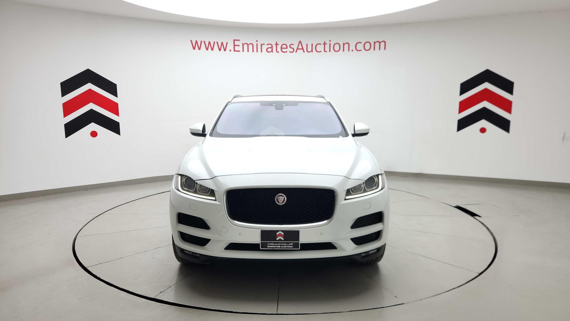 2017 JAGUAR F-PACE VIN: SADCA2BV7HA077179