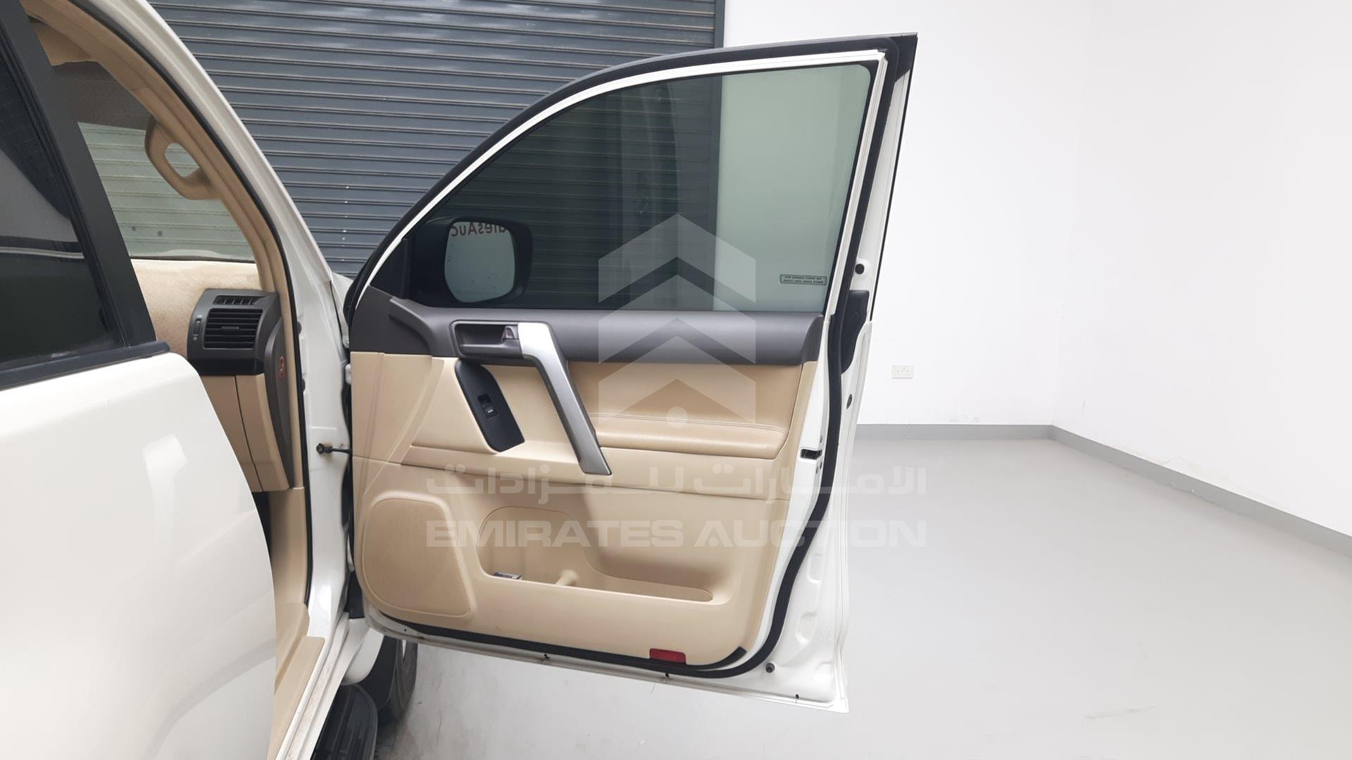 2014 TOYOTA LAND CRUISER PRADO VIN: JTEJU3FJ4EK068836