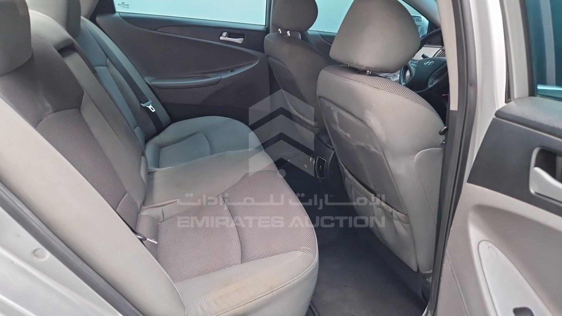 2014 HYUNDAI SONATA VIN: KMHEB41C0EA625057
