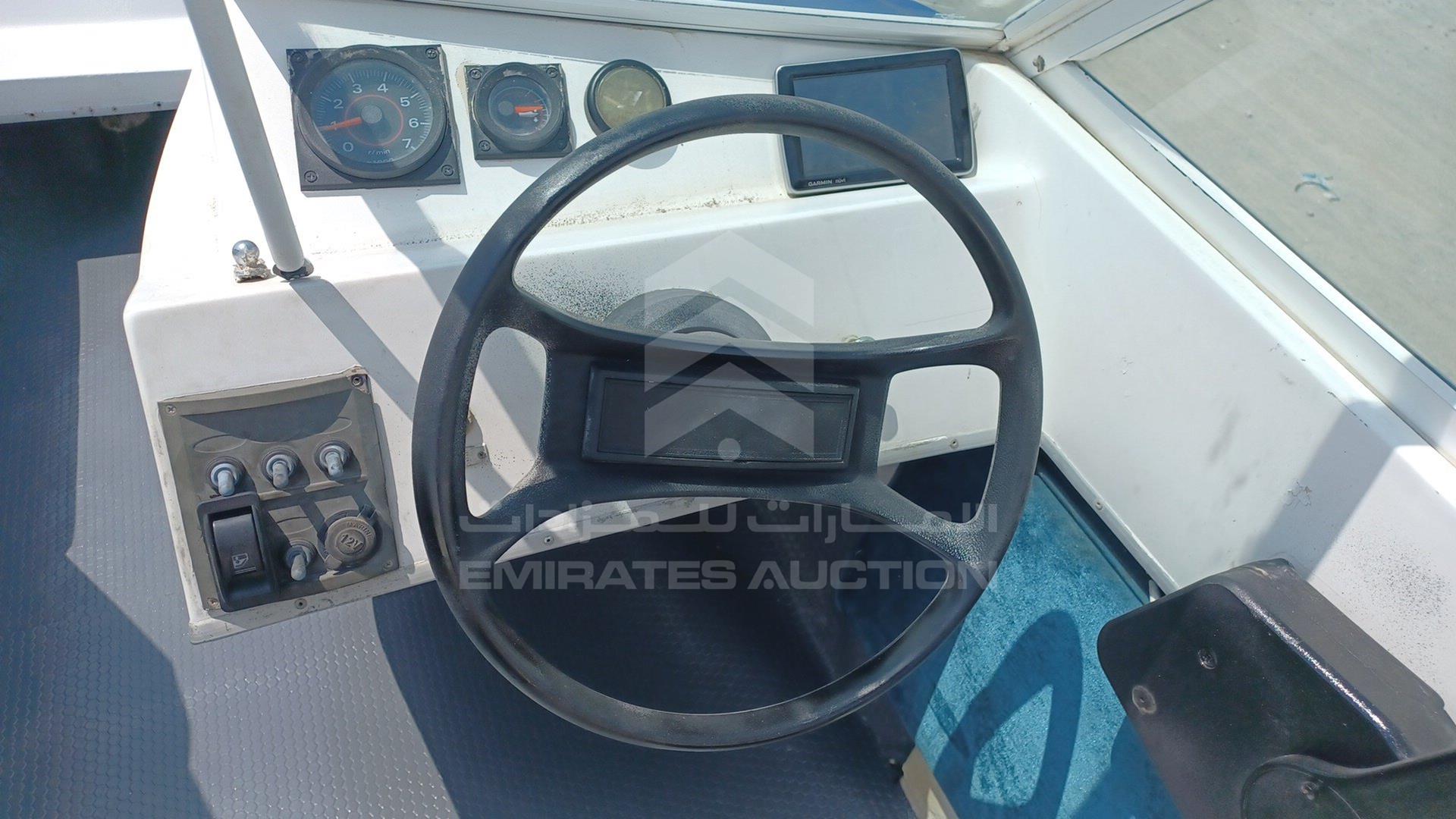 0 BOAT + TROLLEY --- VIN: G03274380