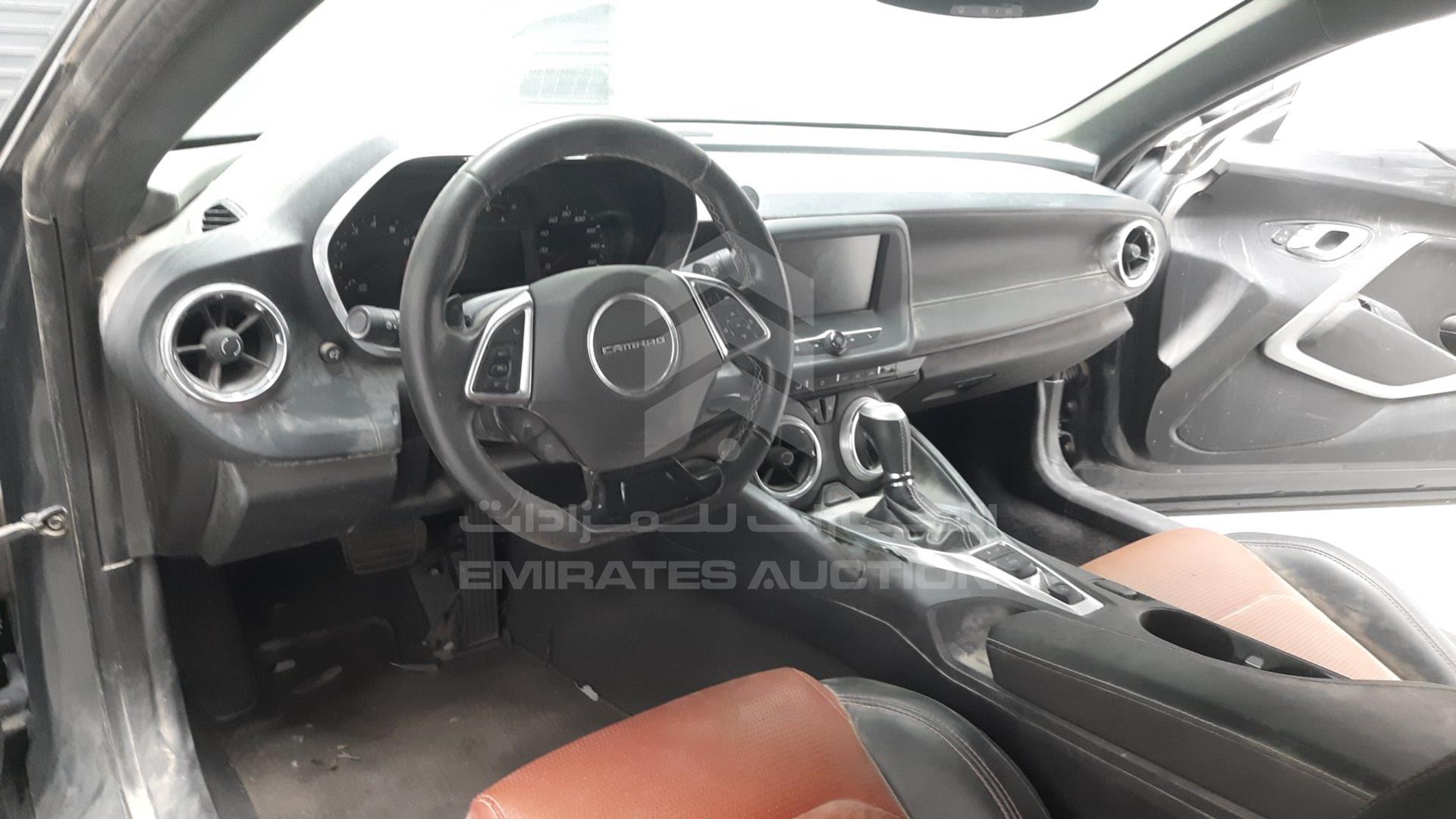 2018 CHEVROLET CAMARO VIN: 1G1FB1RX6J0106408