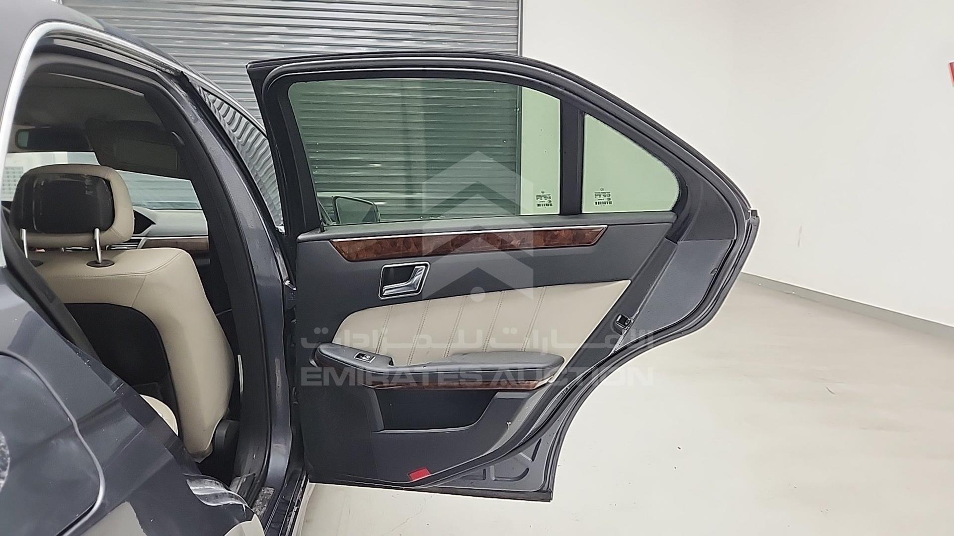 2010 MERCEDES E350 VIN: WDDHF8HB1AA169130