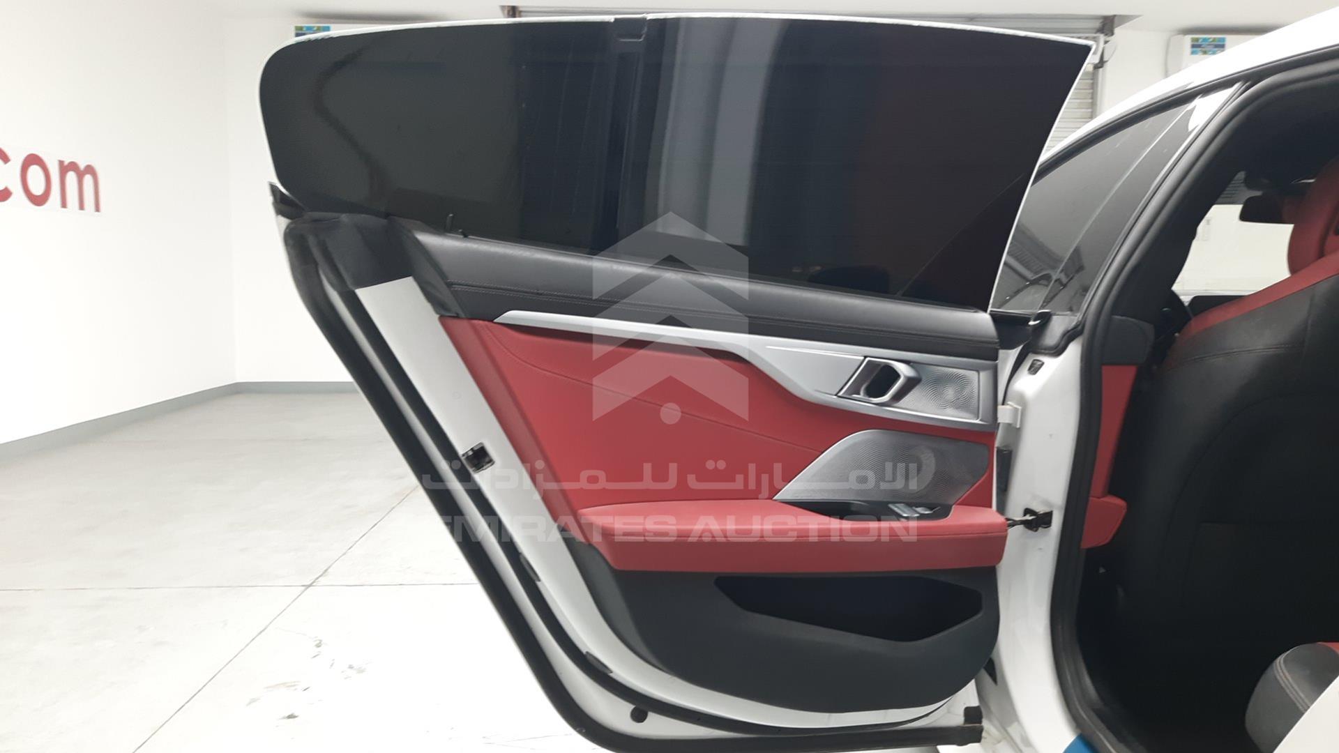 2020 BMW 840 VIN: WBAGV2A04LCE07560