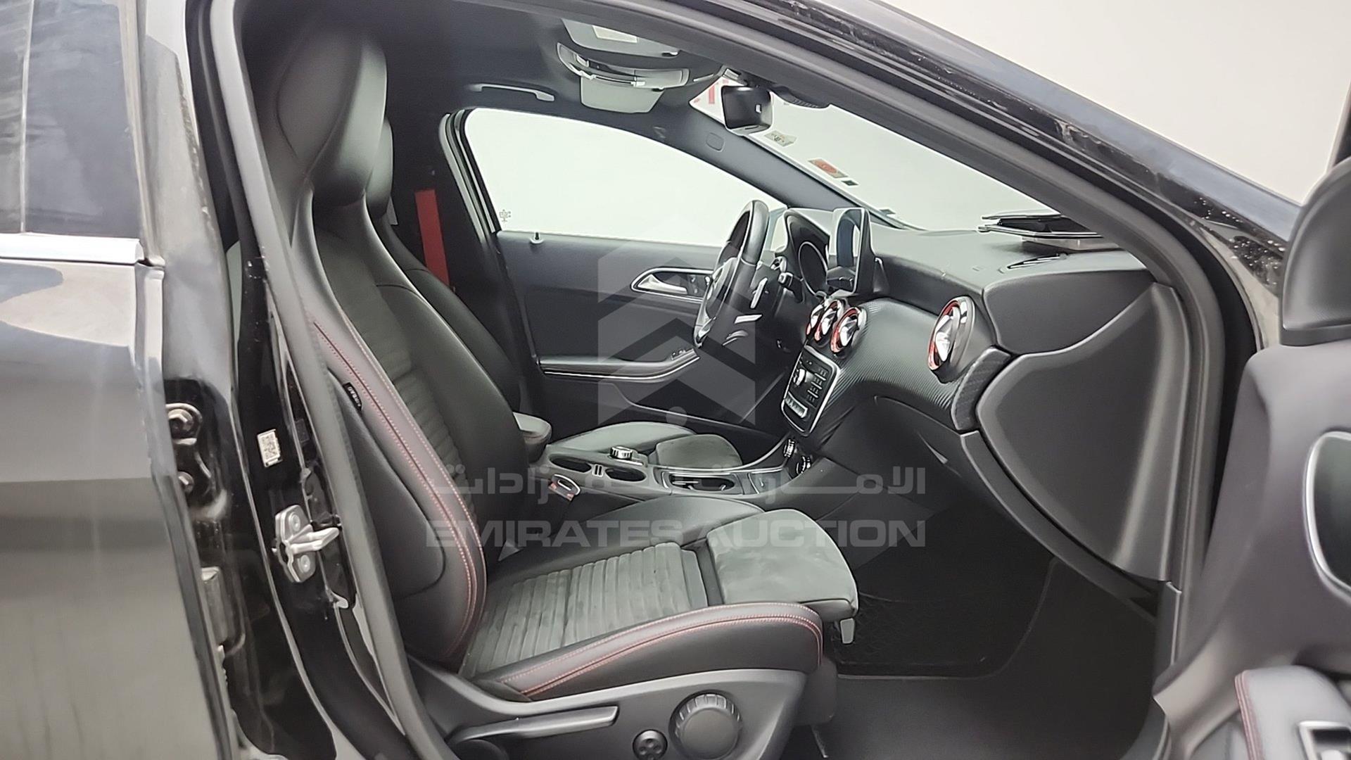 2018 MERCEDES A 250 VIN: WDDBF4EB4JJ734182