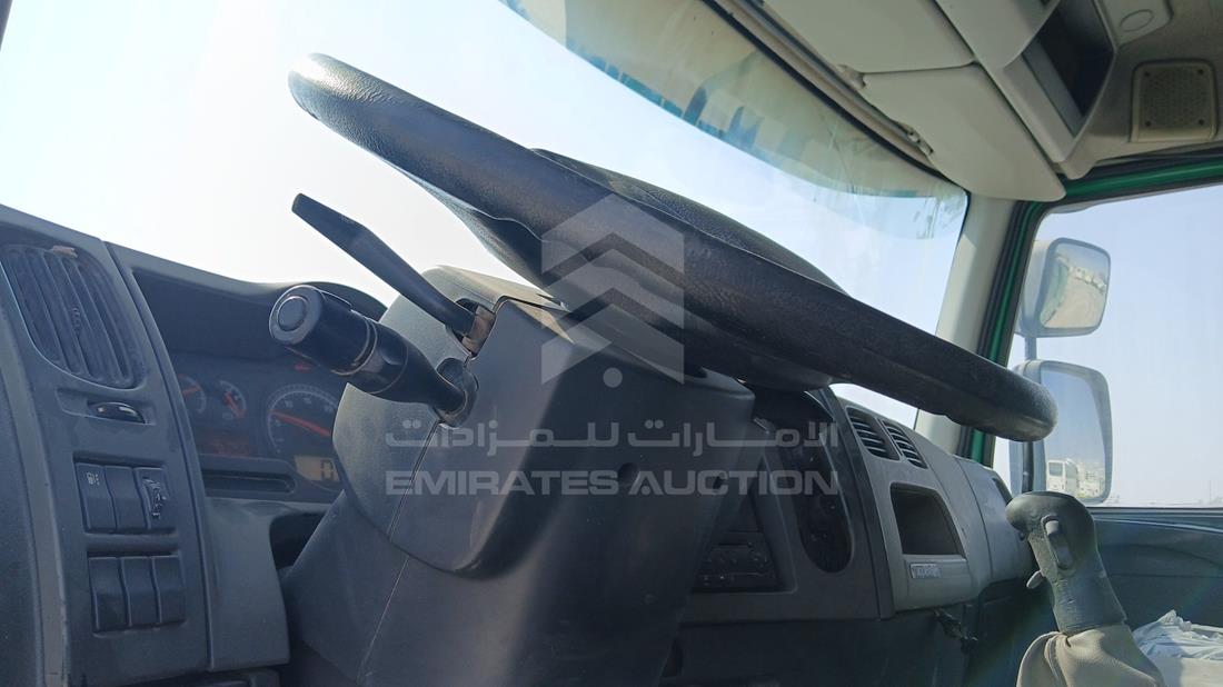 رينو 440 2016 — زاوية واجهة السائق الأمامية اليسرى — صورة 12