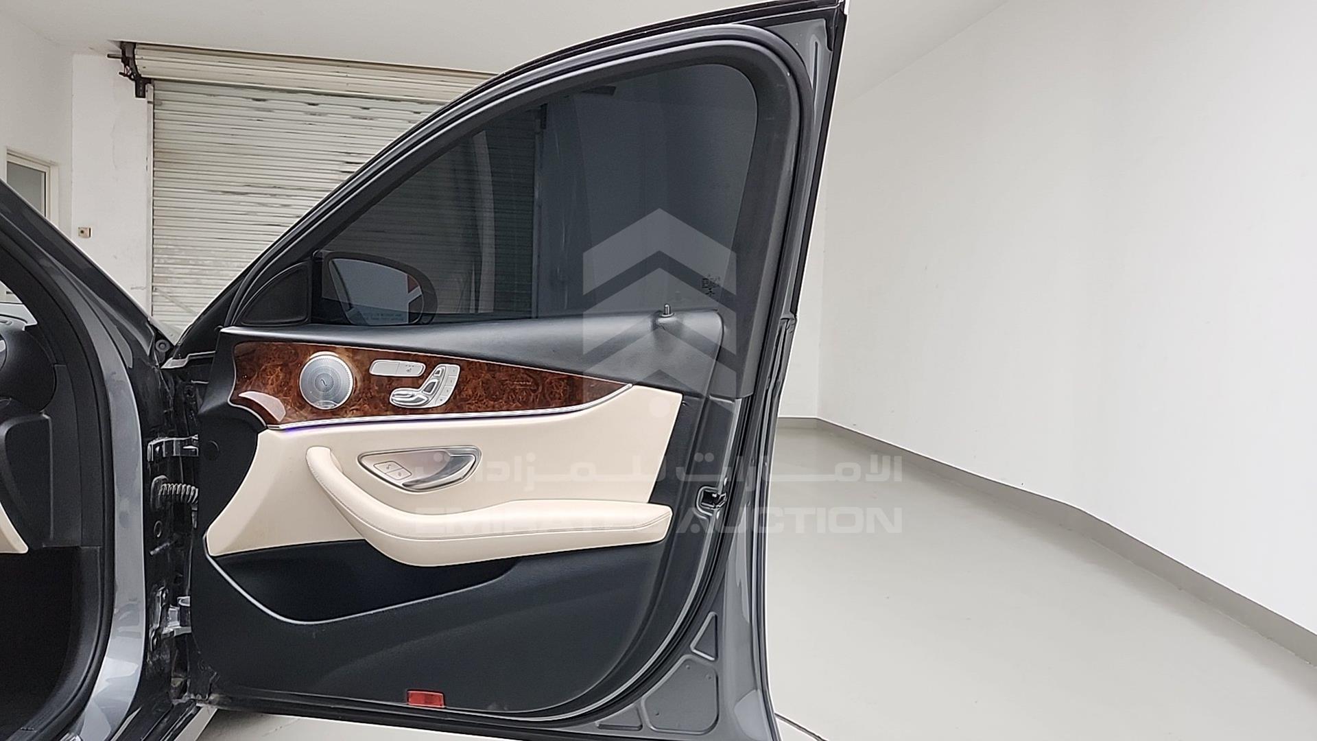 2017 MERCEDES E 300 VIN: WDDZF4JB0HA094129