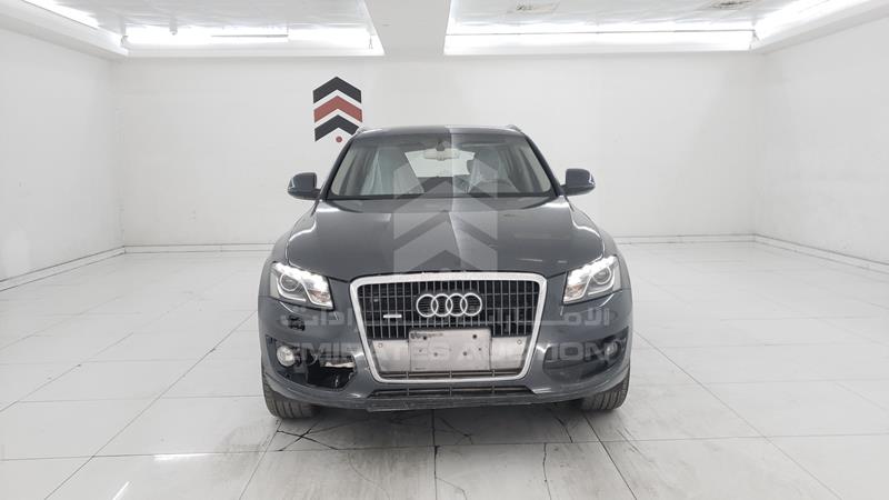 WAUKF68R29A022132 Auction: EmiratesAuction Lot: 405536 WAUKF68R29A022132 Audi Q5 2009 GREY Photo 1