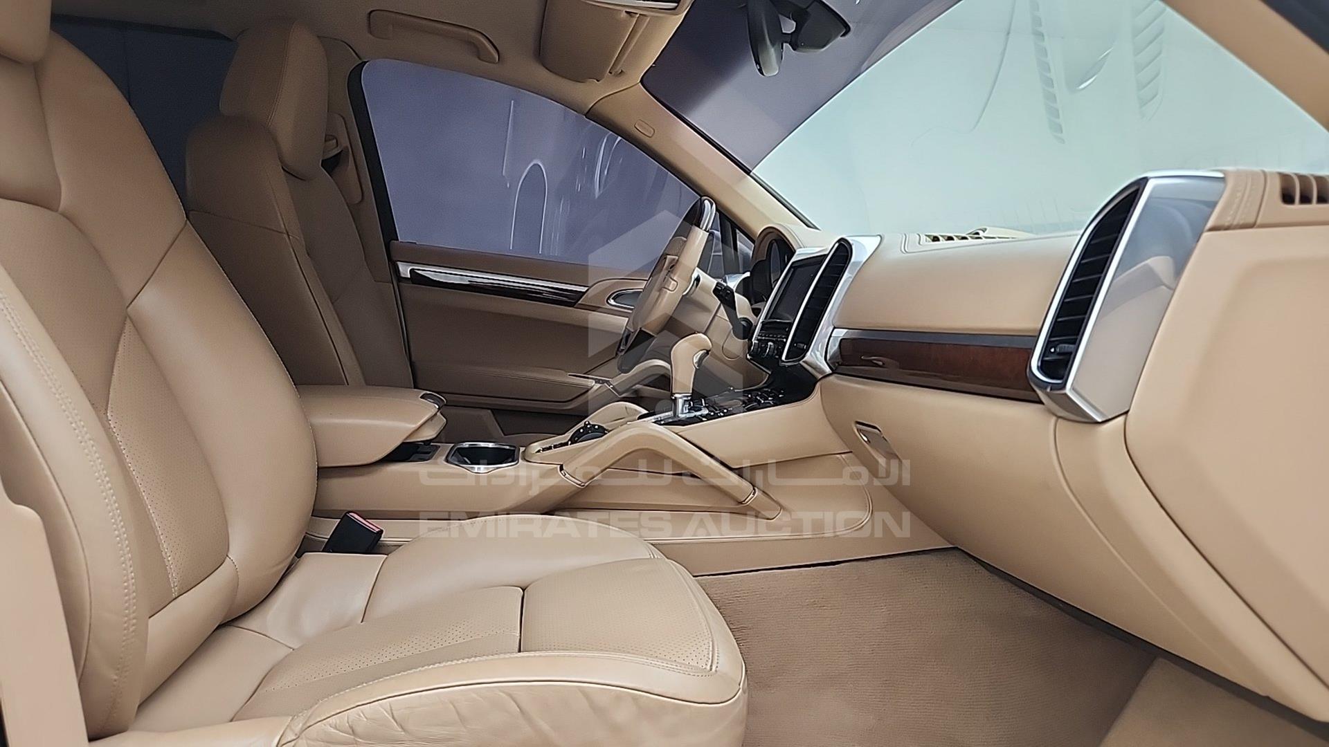 2012 PORSCHE CAYENNE S VIN: WP1ZZZ92ZCLA41900