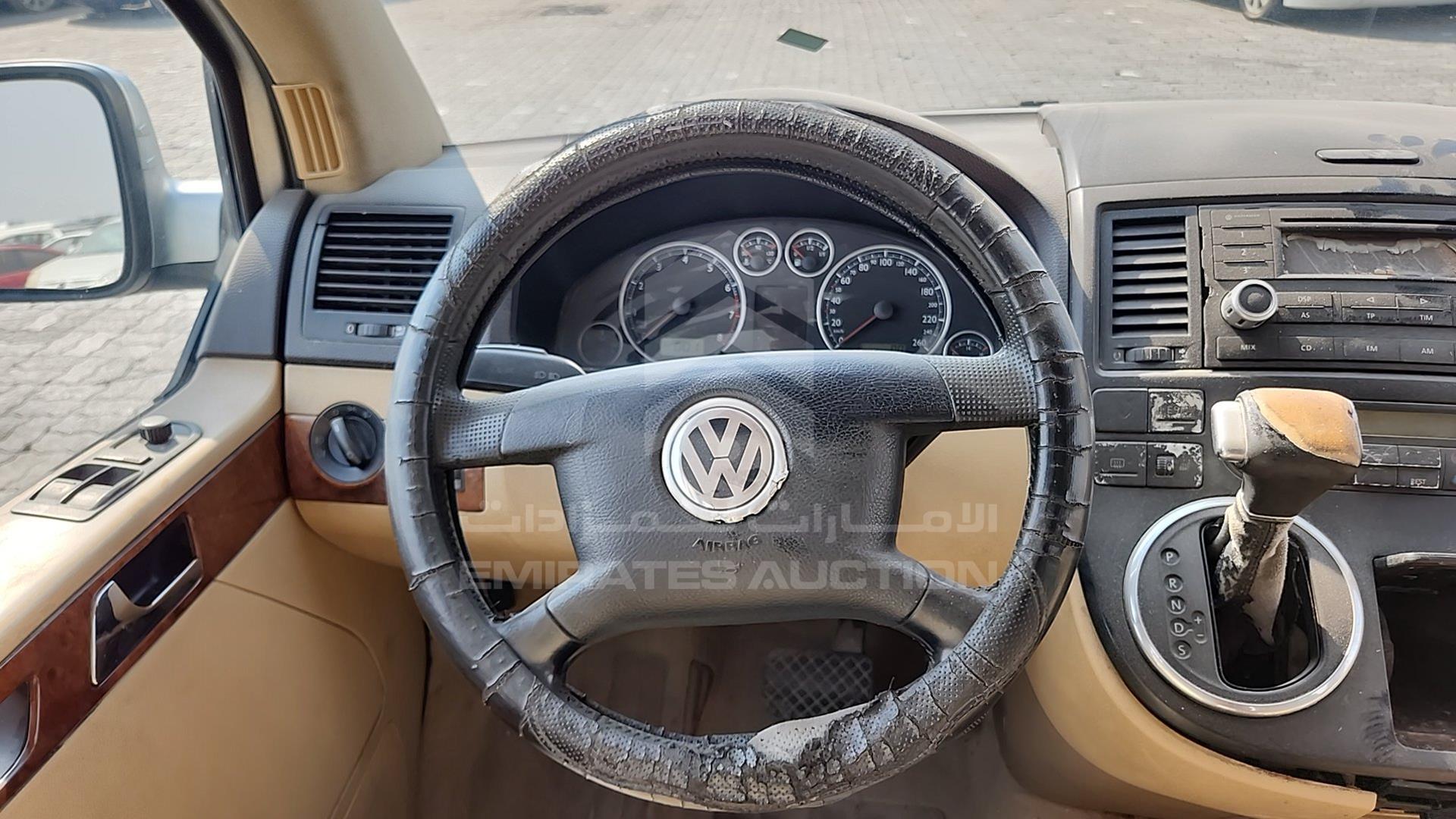 2007 VOLKSWAGEN MULTIVAN VIN: WV2LAF7H87H001404