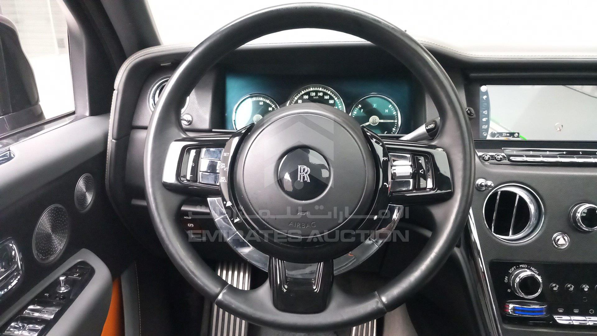 2019 ROLLS-ROYCE CULLINAN VIN: SCA689X06KU109627