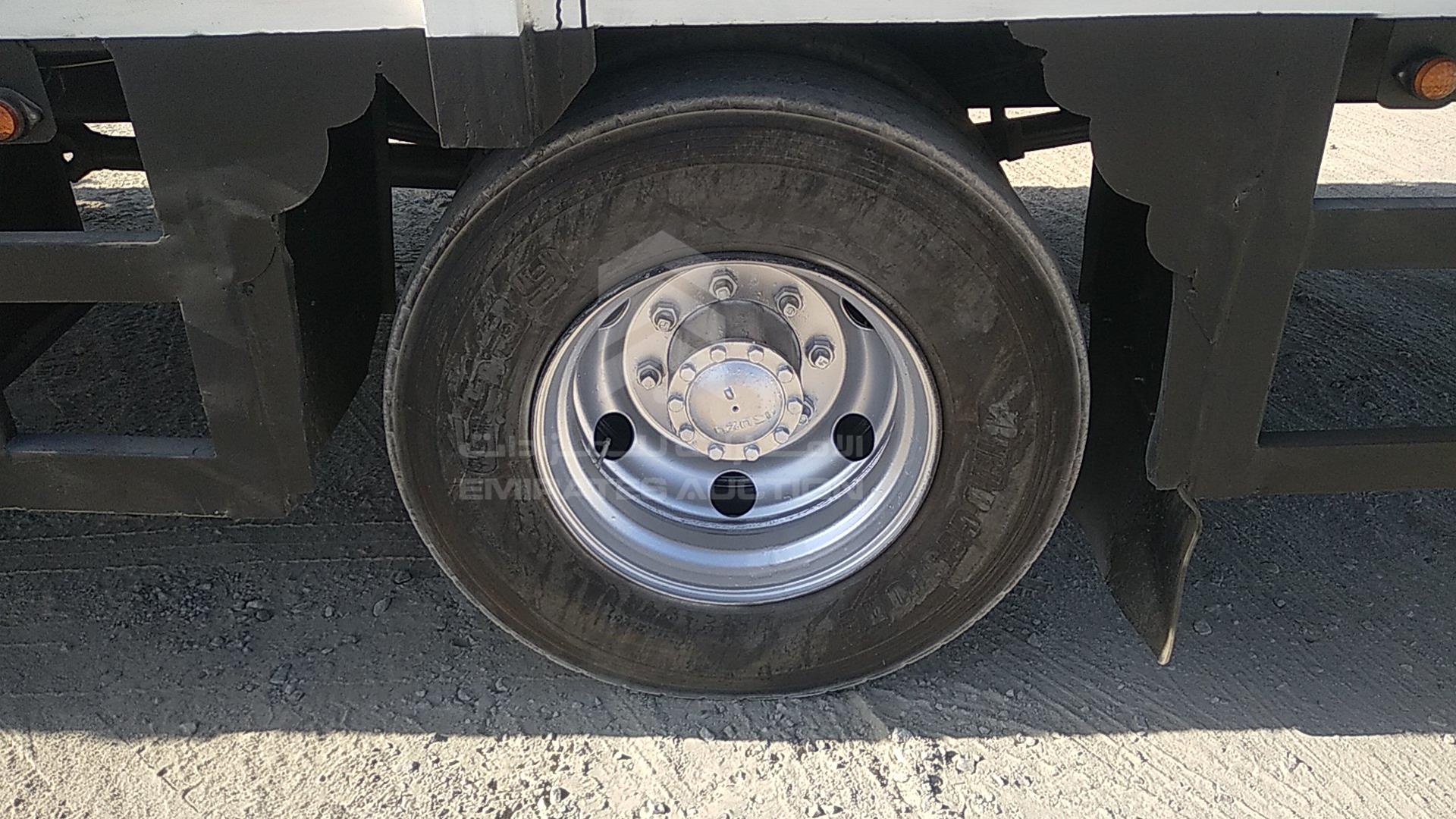 2013 ISUZU FVR VIN: LWLYURAX8DL004021
