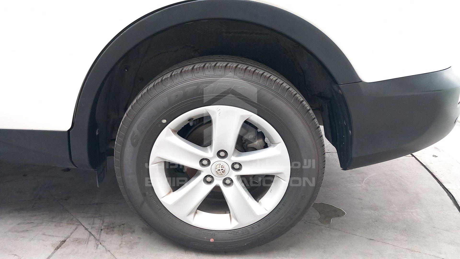 2014 TOYOTA RAV-4 VIN: JTMBF9EV5ED074921