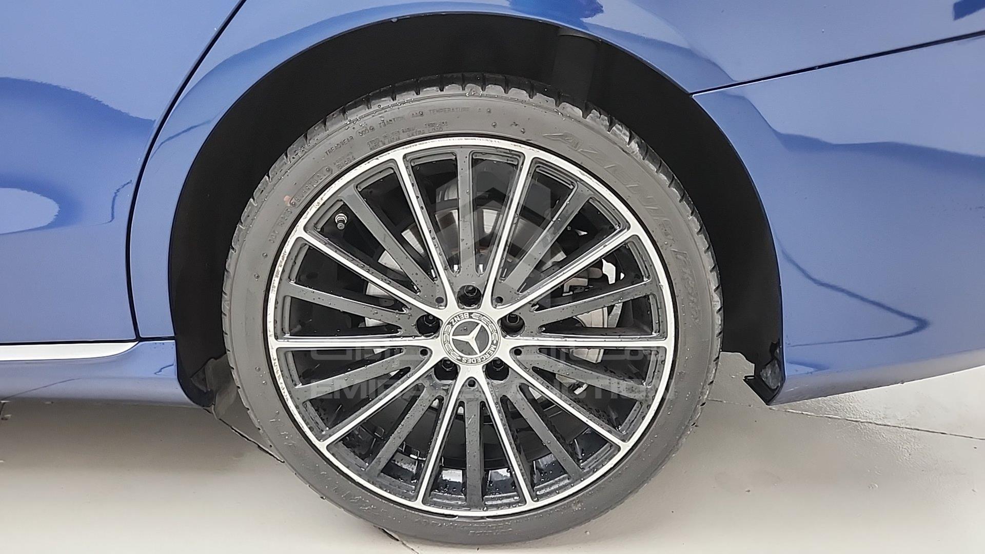 2020 MERCEDES C 300 VIN: WDDWF8DB9LR558180