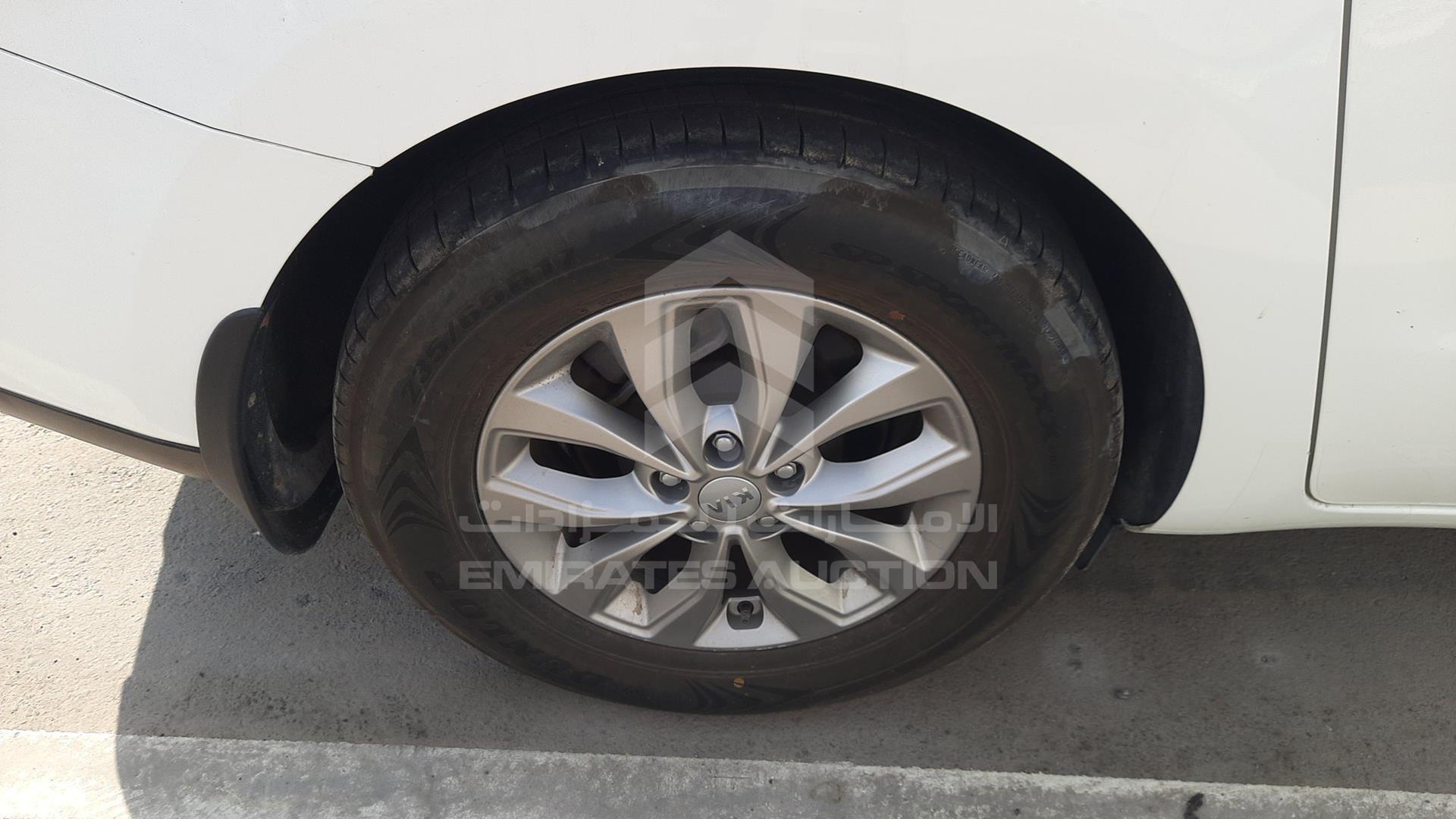 2020 KIA CARNIVAL VIN: KNAMB8121L6645491