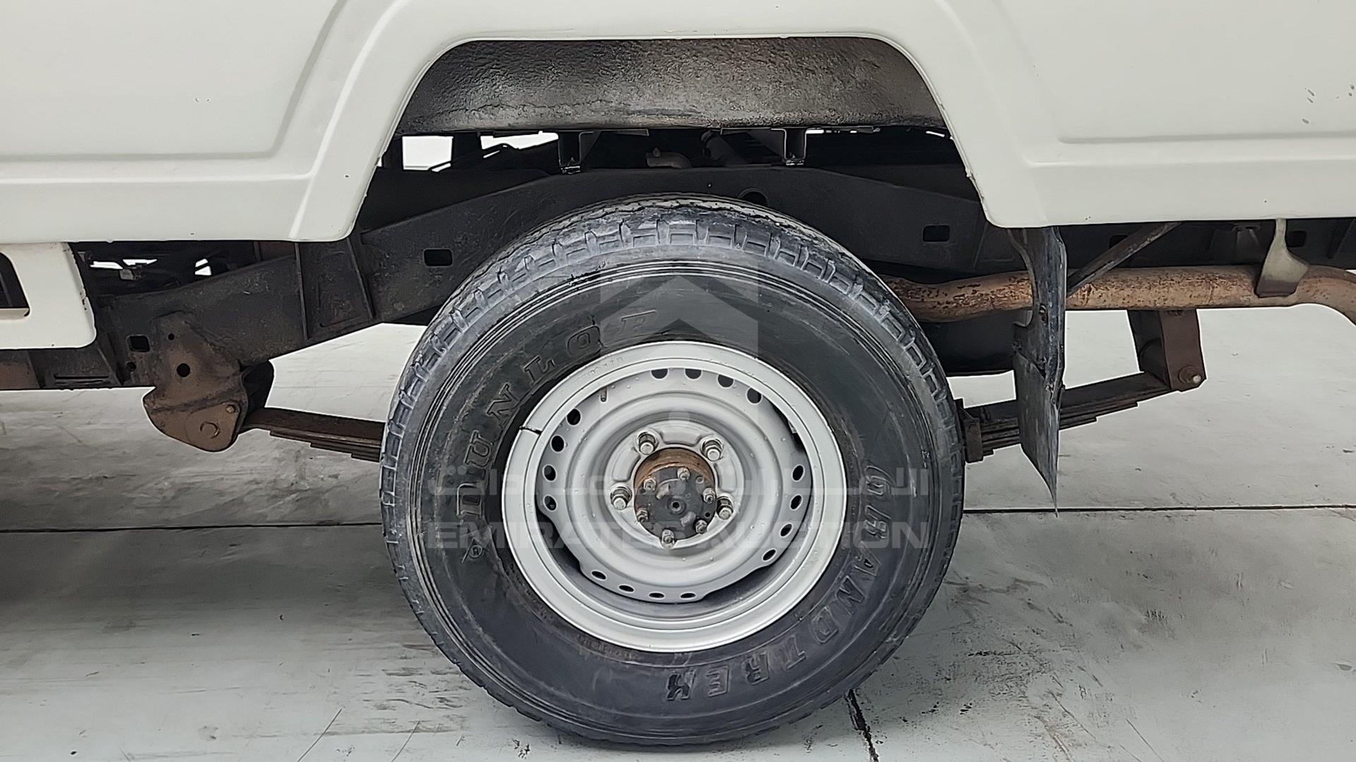 2008 TOYOTA LAND CRUISER PICKUP VIN: JTFLJ71J888015795