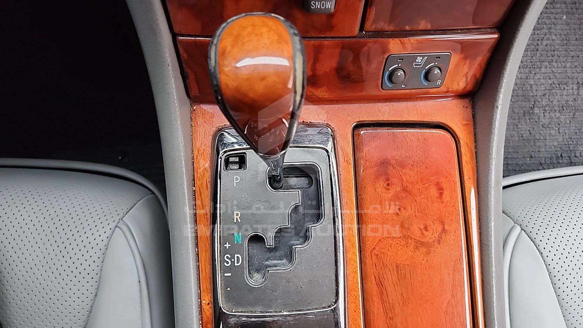 2004 LEXUS LS 430 VIN: JTHBN36F340136781
