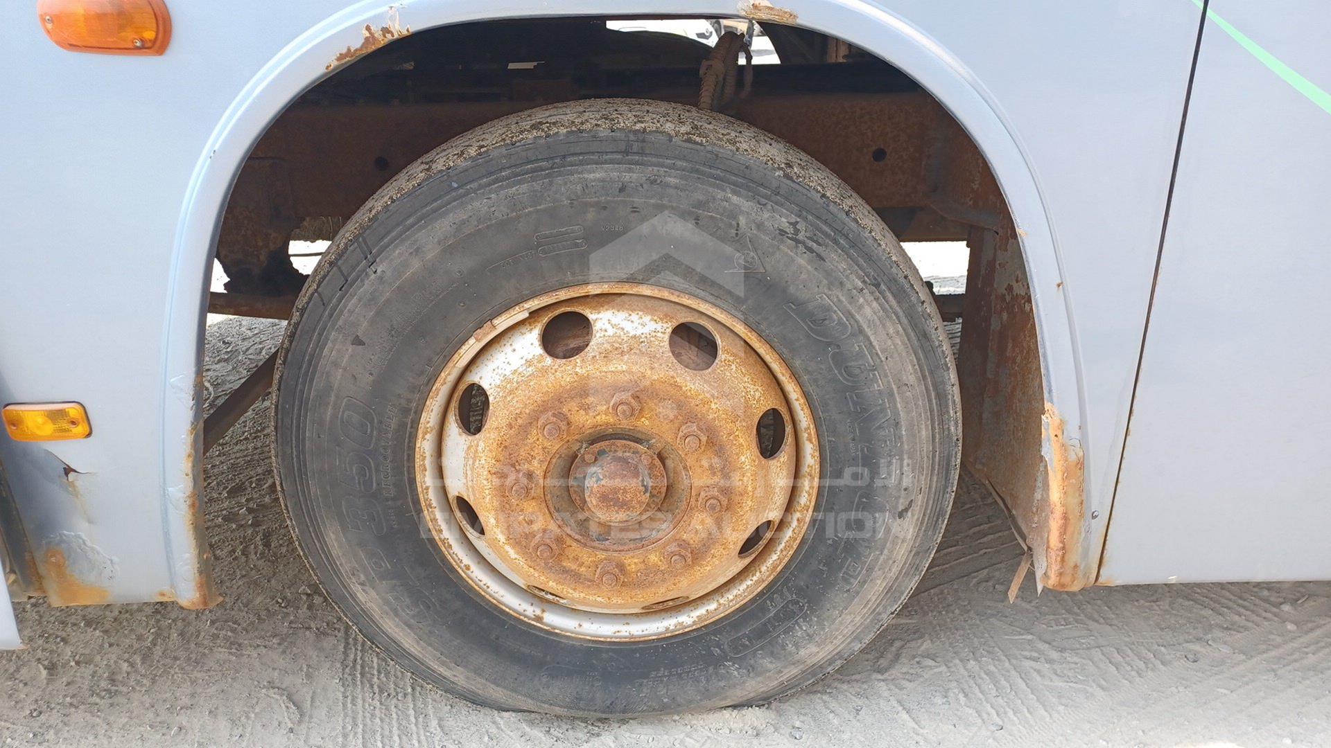 2010 HIGER BUS VIN: LKLR1FSD1AB537463