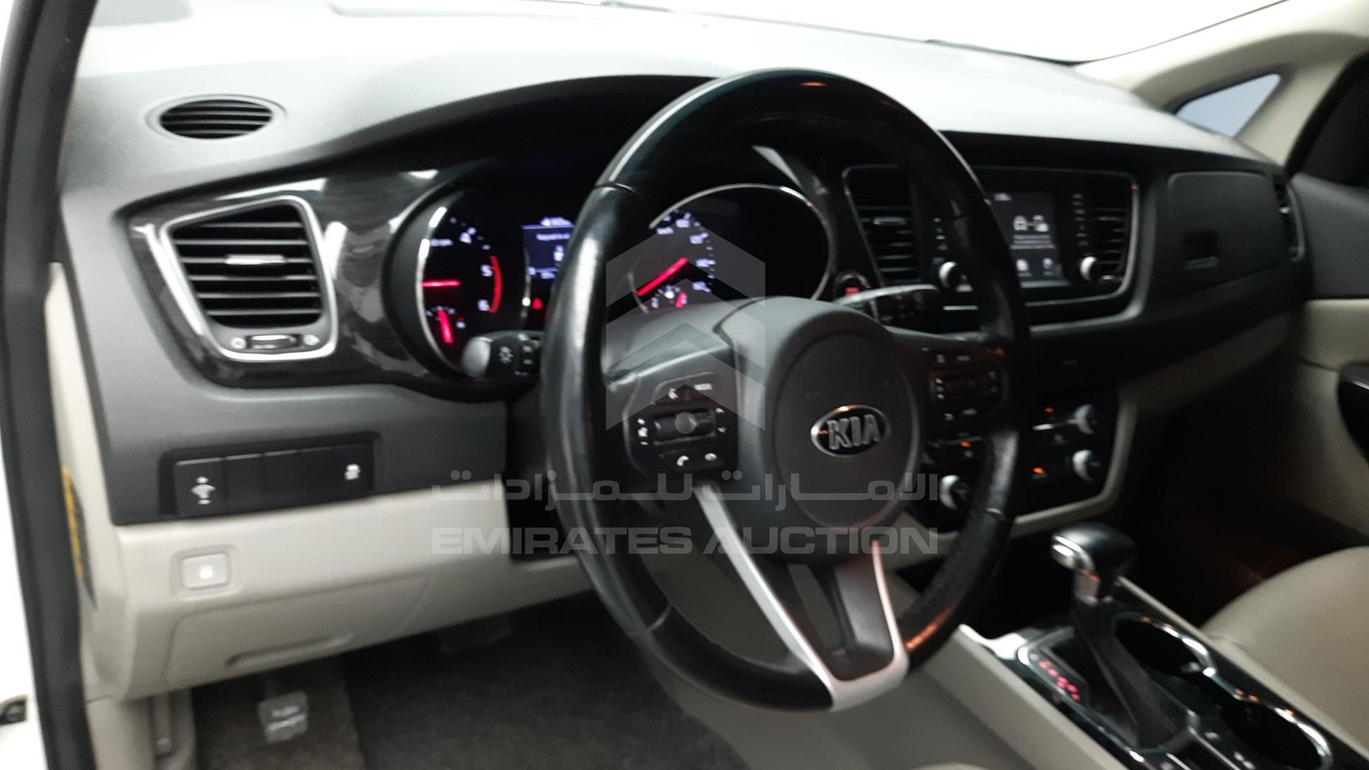 2019 KIA CARNIVAL VIN: KNHMF37ABKS490799