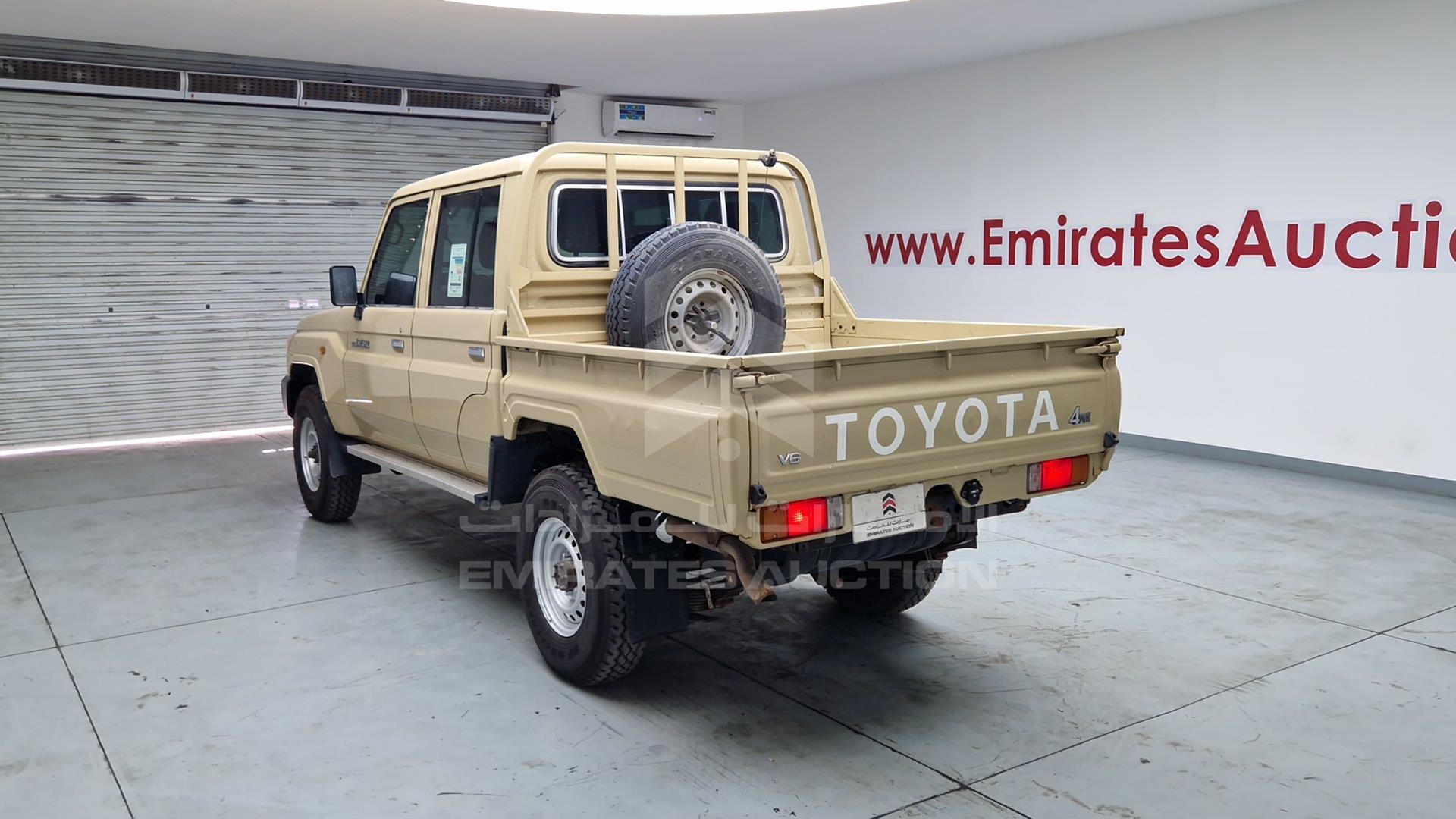 2018 TOYOTA LAND CRUISER VIN: JTFBU71J4J7061431