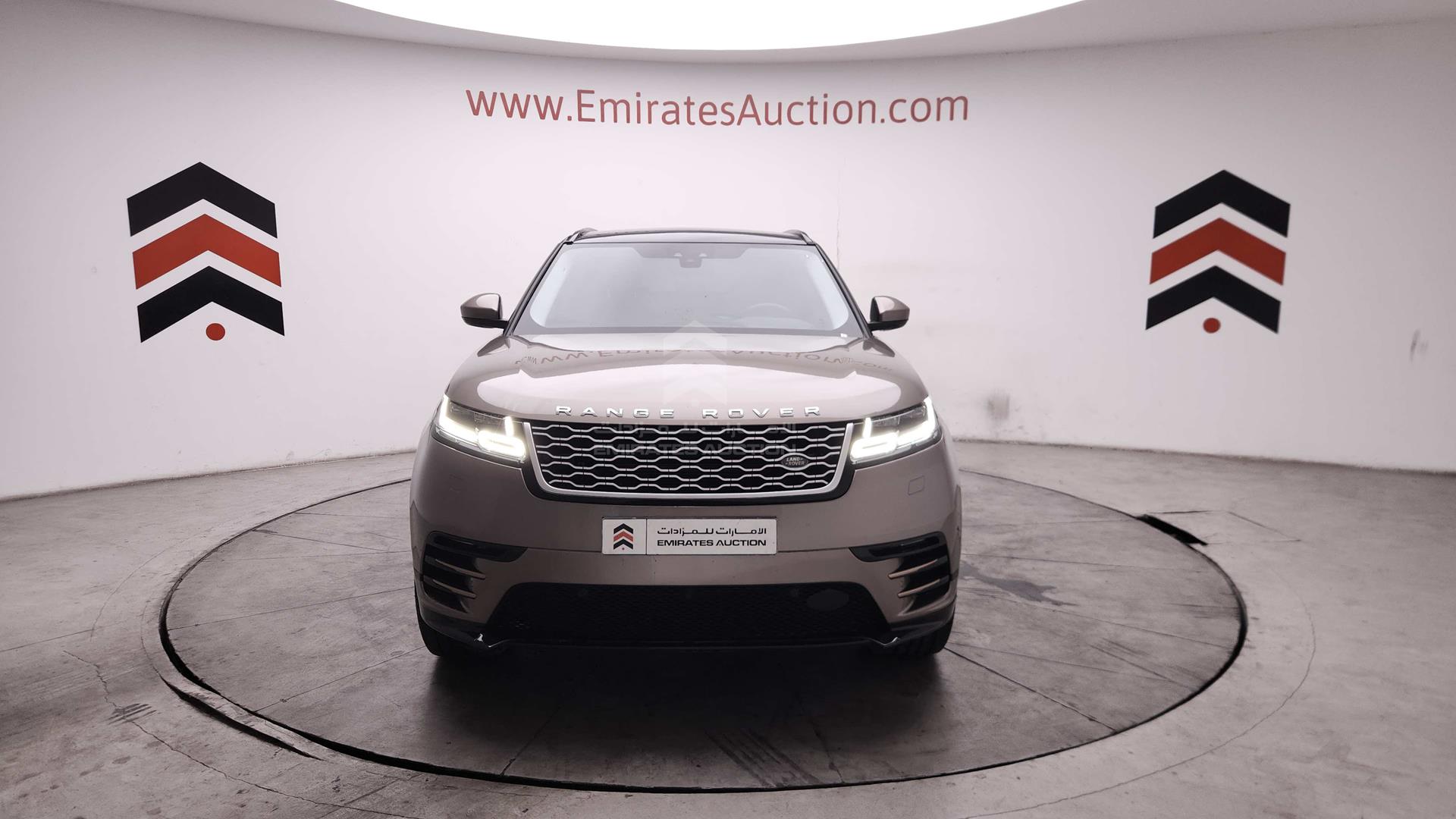 2019 RANGE ROVER VELAR VIN: SALYA2BX7KA223325