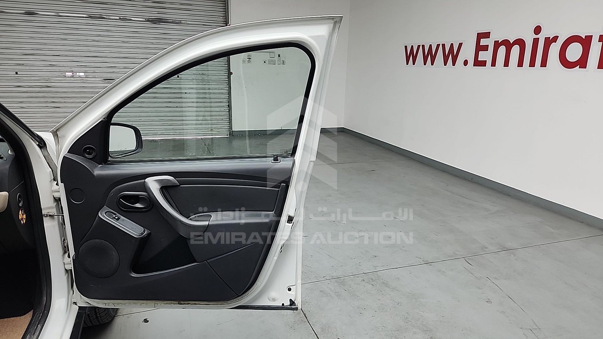 2017 RENAULT DUSTER VIN: VF1HSRGJ8HA529118