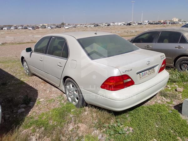 Lexus LS 430 2001 JTHBN30F810048622 Image 26