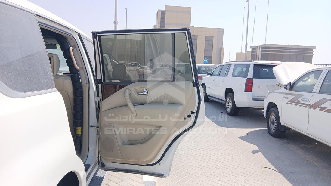 نيسان باترول 2019 — الباب الخلفي الأيمن — صورة 21