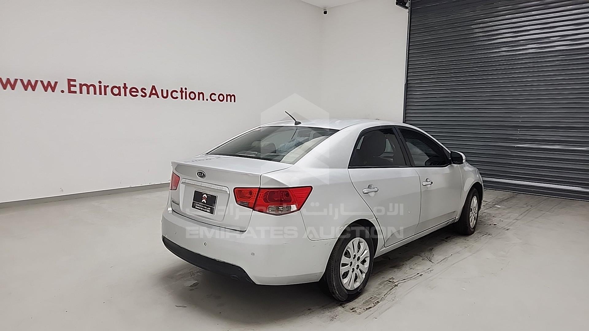 2012 KIA CERATO VIN: KNAFU411BC5962272