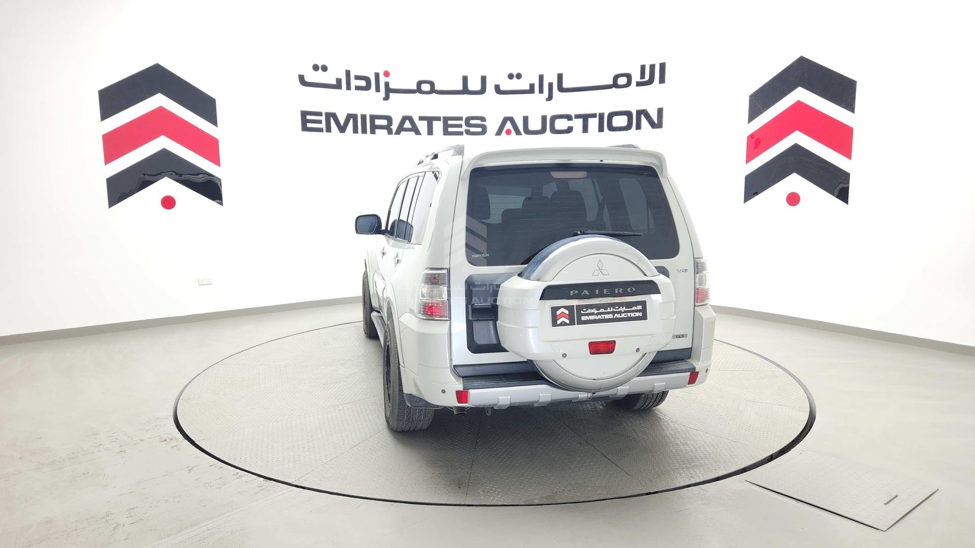 2010 MITSUBISHI PAJERO VIN: JMYLRV95WAJ716207