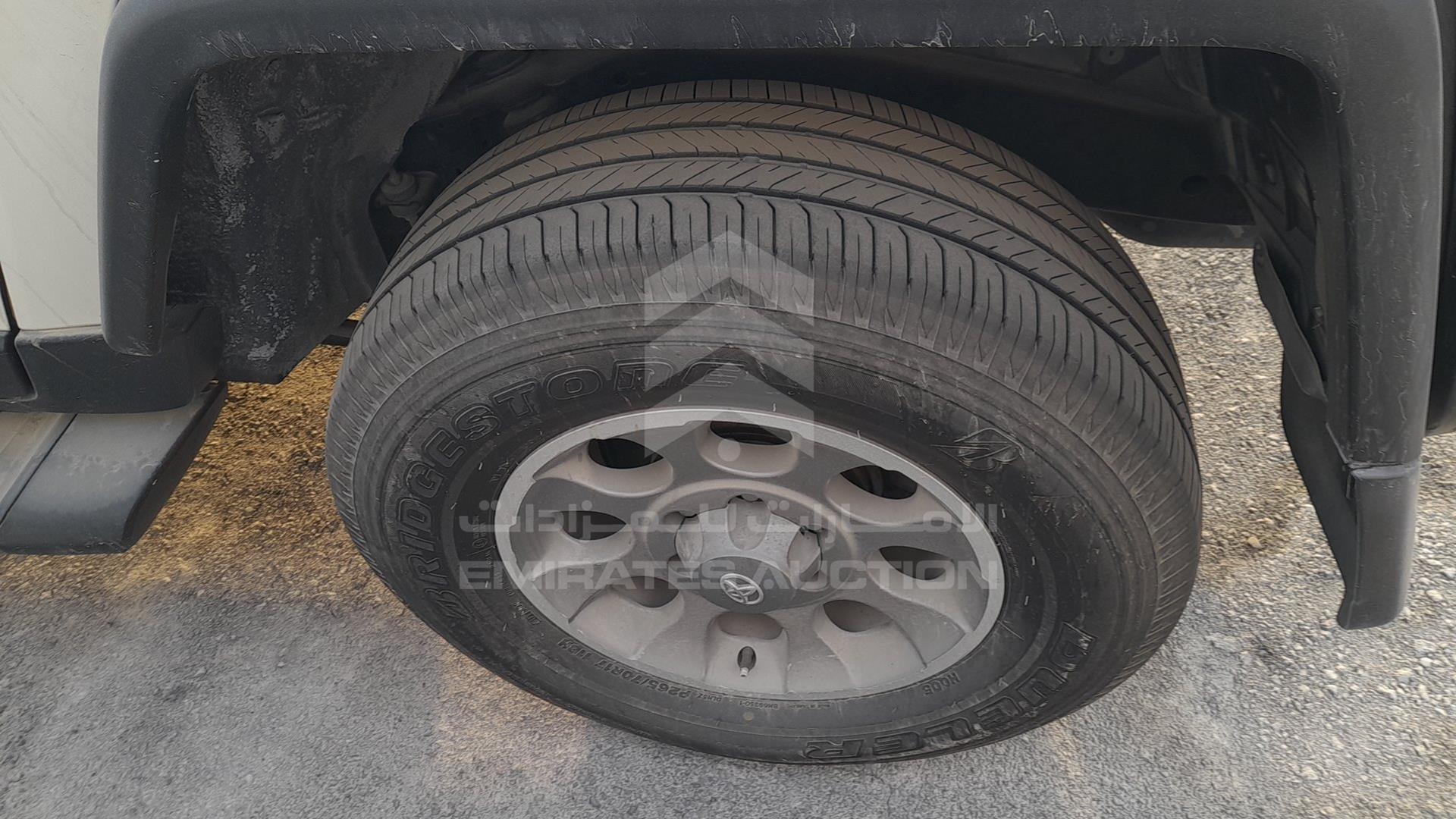 2013 TOYOTA FJ CRUISER VIN: JTEBU11F5DK171029
