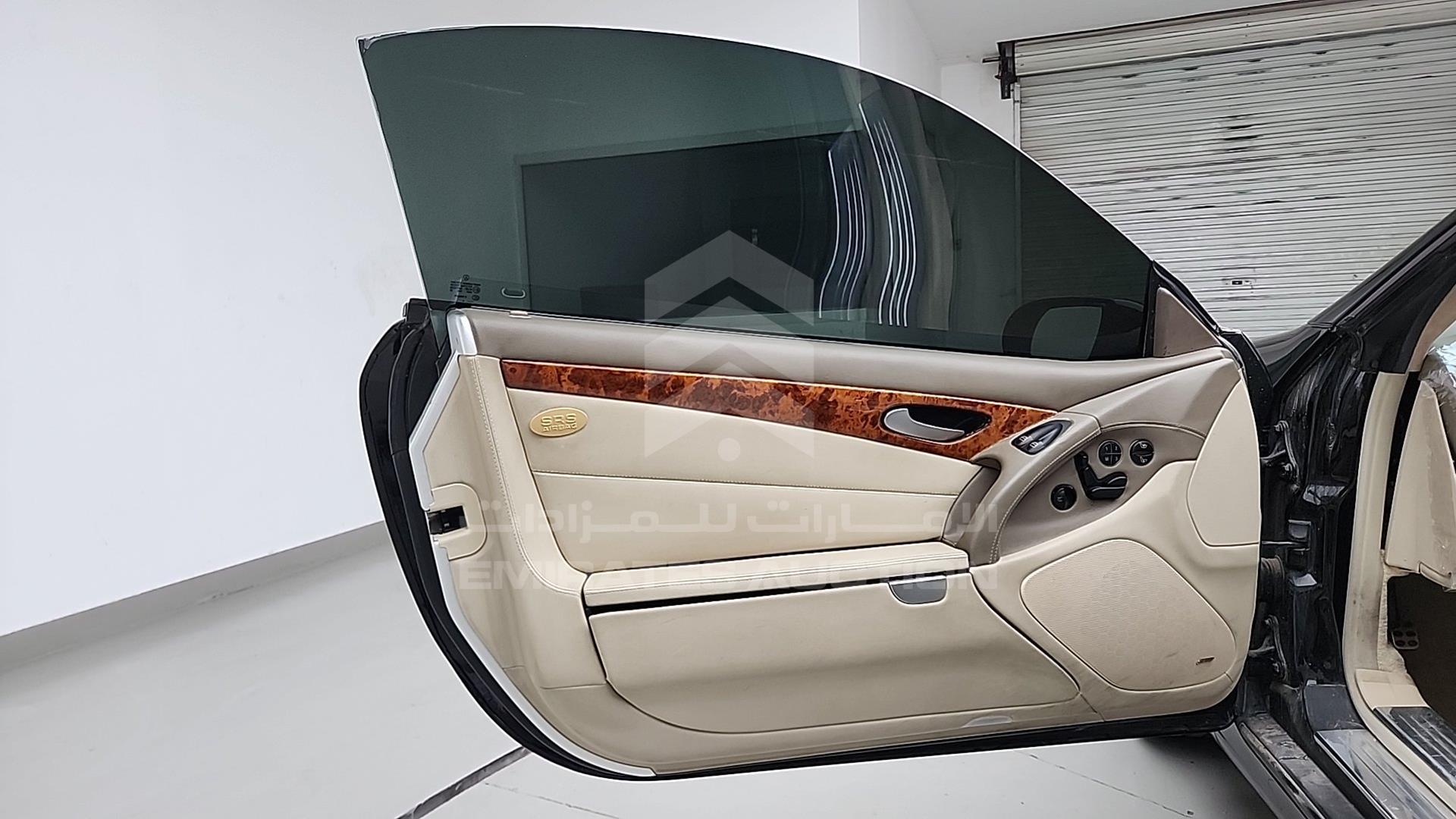 2007 MERCEDES SL 500 VIN: WDBSK71F37F122470