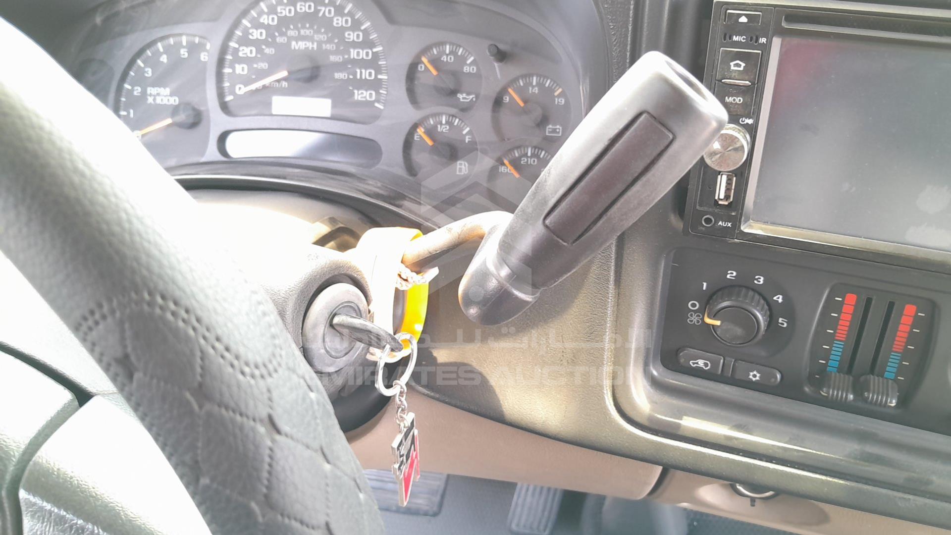 2004 CHEVROLET SILVERADO VIN: 1GCHK24U74E191284