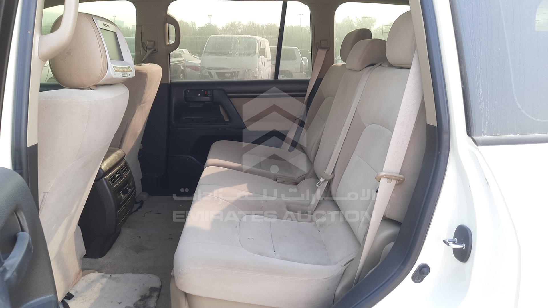 2011 TOYOTA LAND CRUISER VIN: JTMHU09J5B4036555