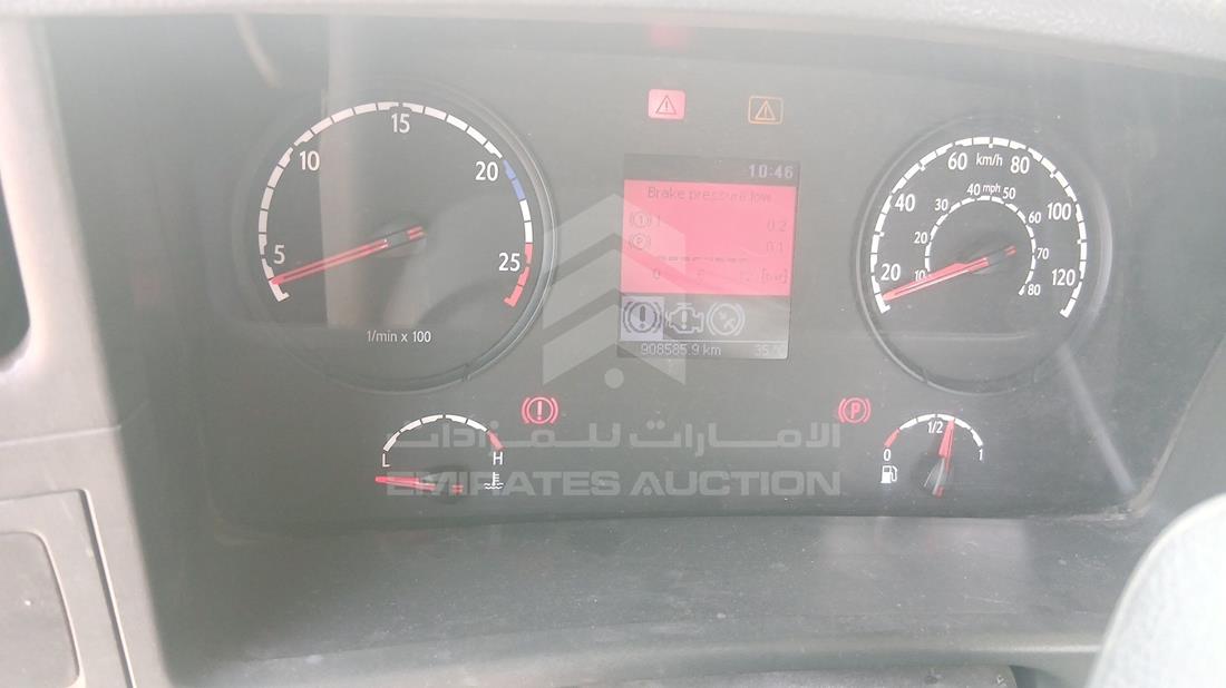 2011 Scania P 340 — Speedometer & RPM Gauges — Photo 15