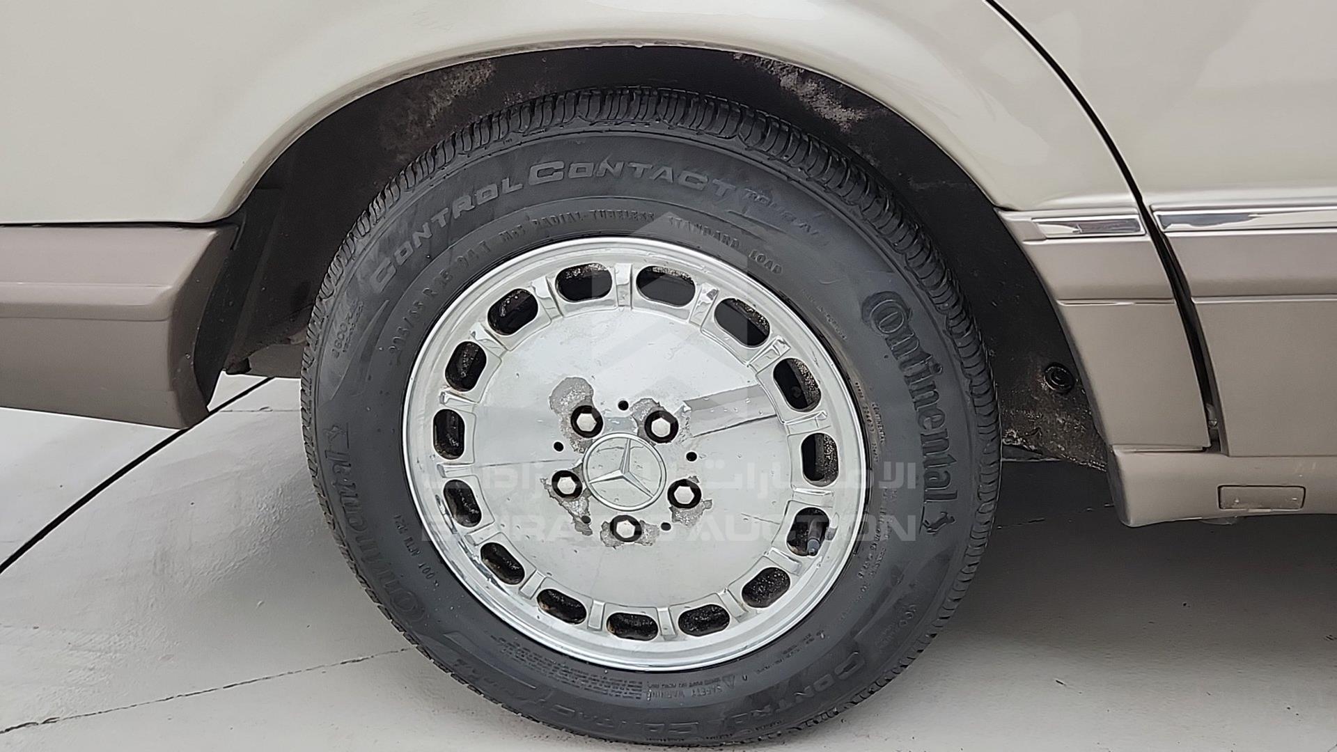 1991 MERCEDES SEL 560 VIN: WDBCA39E4MA600786