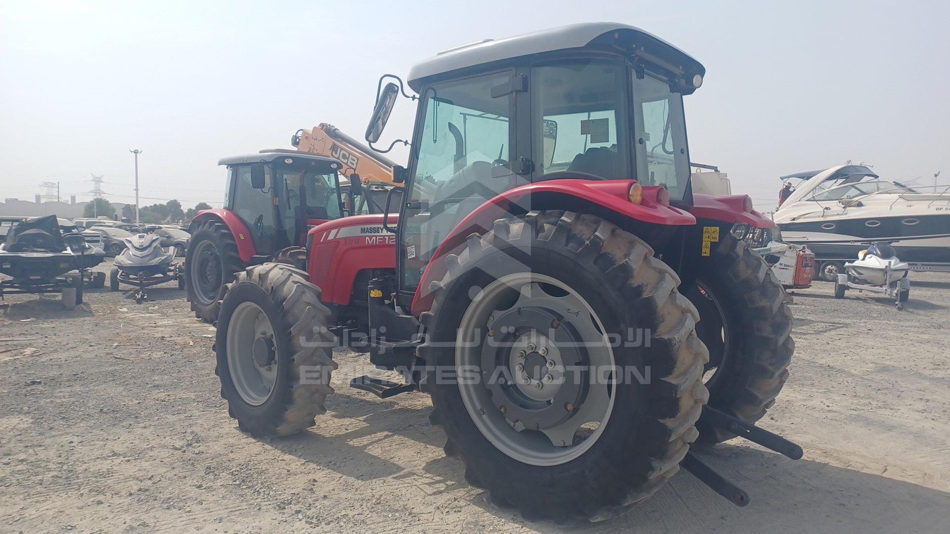 2018 MASSEY FERGUSON --- VIN: AGCM1204AF5231007