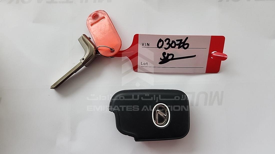 2014 Lexus IS300 — Keys — Photo 6