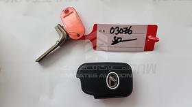 2014 Lexus IS300 — Keys — Photo 6 — Thumbnail