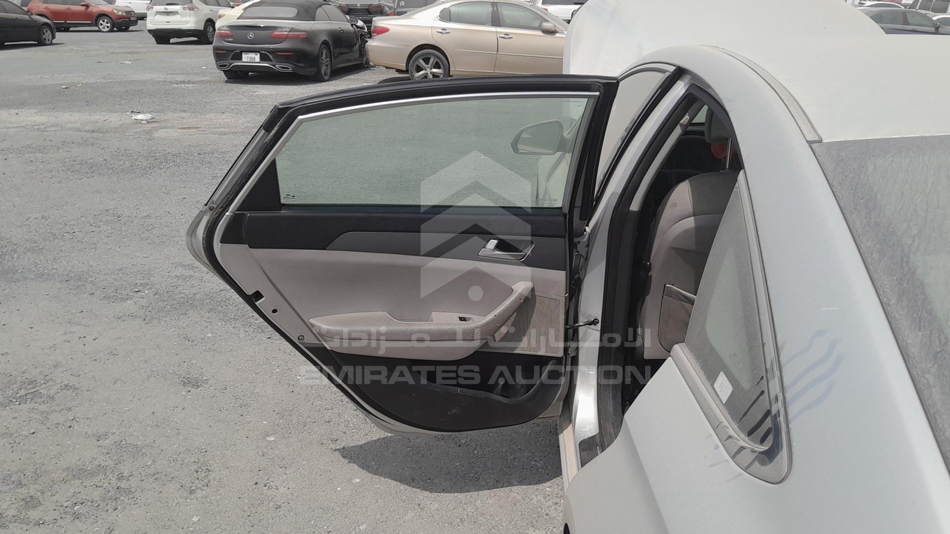 2015 HYUNDAI SONATA VIN: 5NPE24AF0FH154715