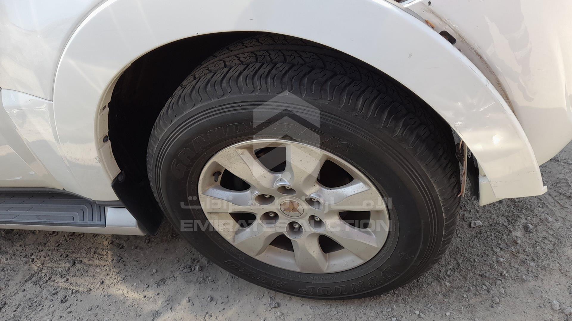 2014 MITSUBISHI PAJERO VIN: JMYLRV95WEJ705109