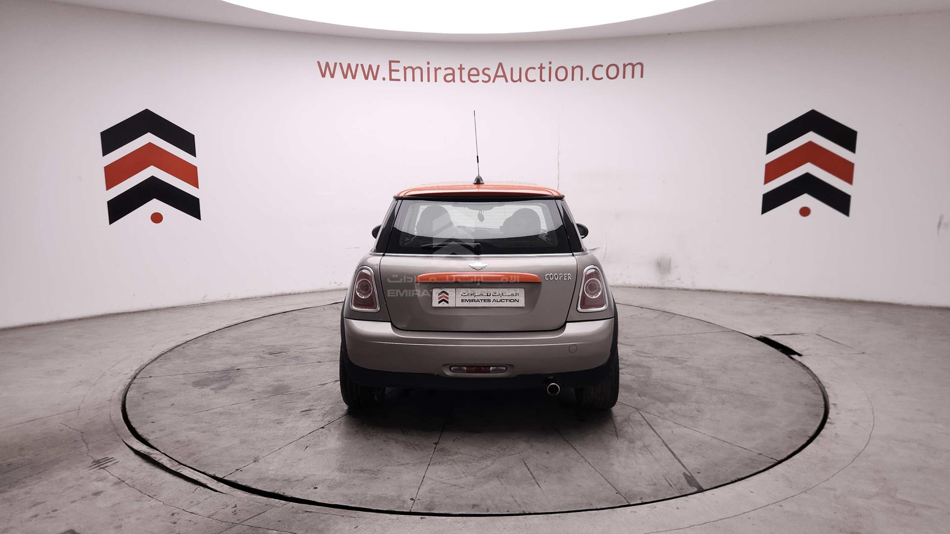 2013 MINI COOPER VIN: WMWSU3C52DT684427